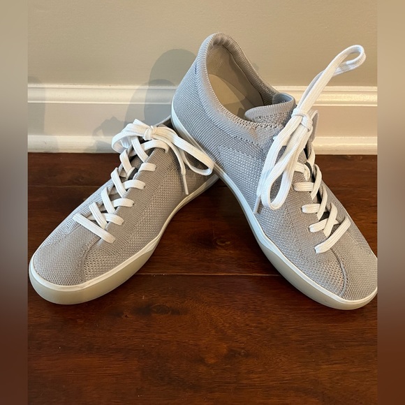 Rothy’s Lace Up Sneaker - Picture 1 of 5